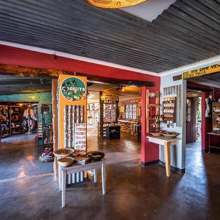 Etosha Safari Camp, Etosha National Park, Namibia Hotel Okaukuejo Ngoại thất bức ảnh
